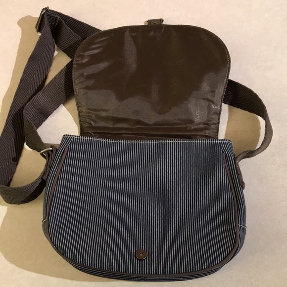 Thirty-One Free To Be Crossbody NWOT! - Picture 5 of 11